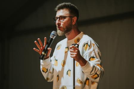 STAND UP (2 of 13)
